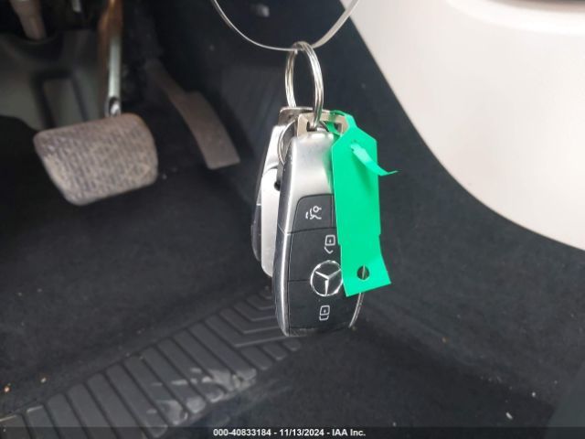 WDD3G4EB2KW001635 Mercedes-Benz A 220