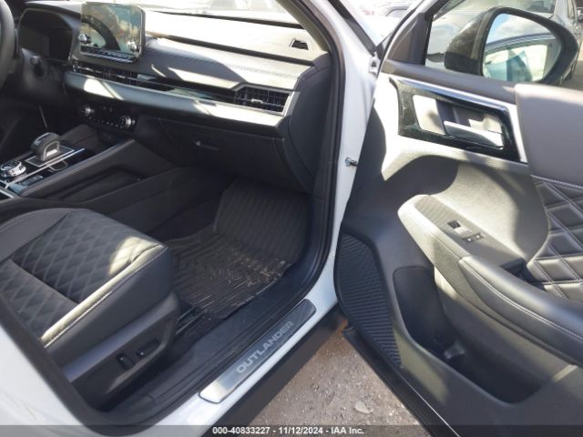 2023 MITSUBISHI OUTLANDER JA4J4VA88PZ010737 Photo 4
