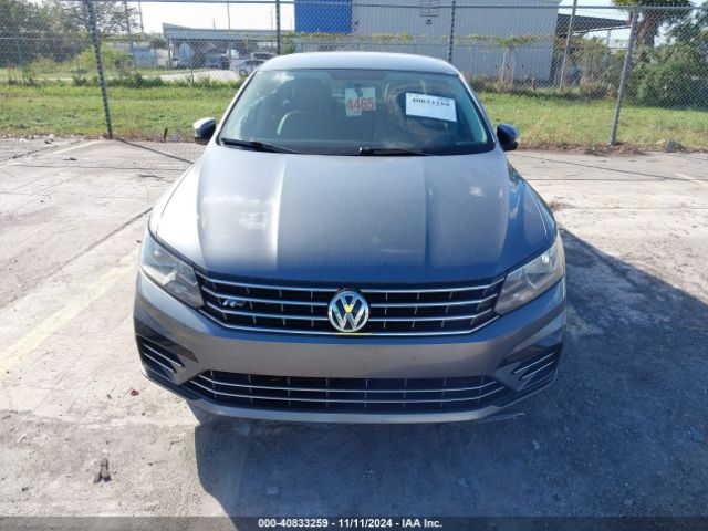 1VWAT7A37GC066872 Volkswagen Passat 1.8t R-line