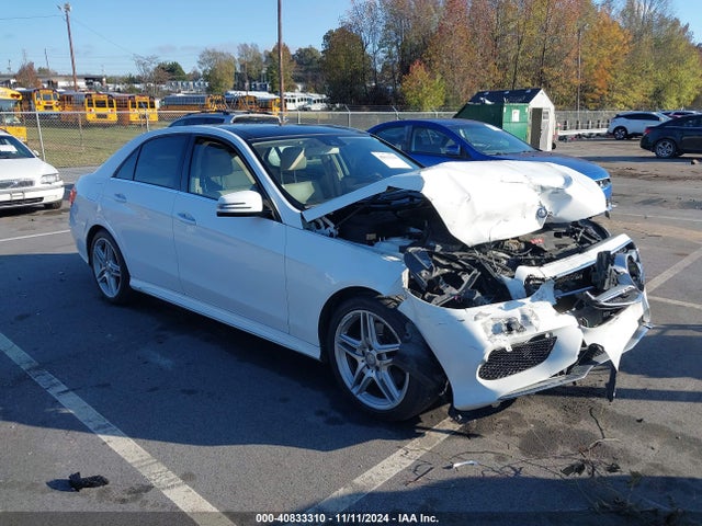 2014 WDDHF5KB6EB048052 main image