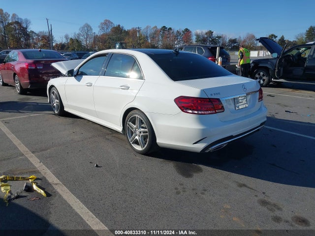 Mercedes-Benz E 350 2014 WDDHF5KB6EB048052 Image 3