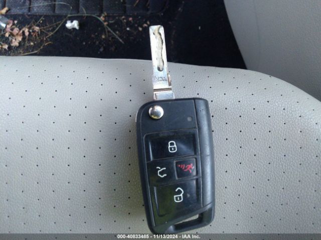 3VW217AU0FM004892 Volkswagen Golf Tsi Se 4-door
