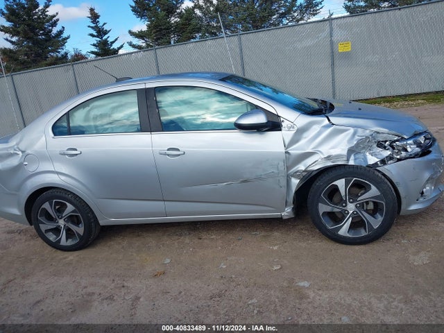 1G1JF5SBXJ4135858 Chevrolet Sonic Premier Auto