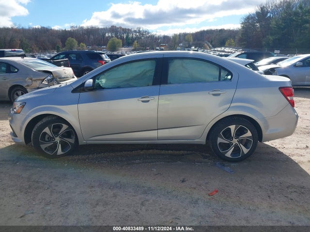 1G1JF5SBXJ4135858 Chevrolet Sonic Premier Auto
