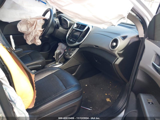 1G1JF5SBXJ4135858 Chevrolet Sonic Premier Auto