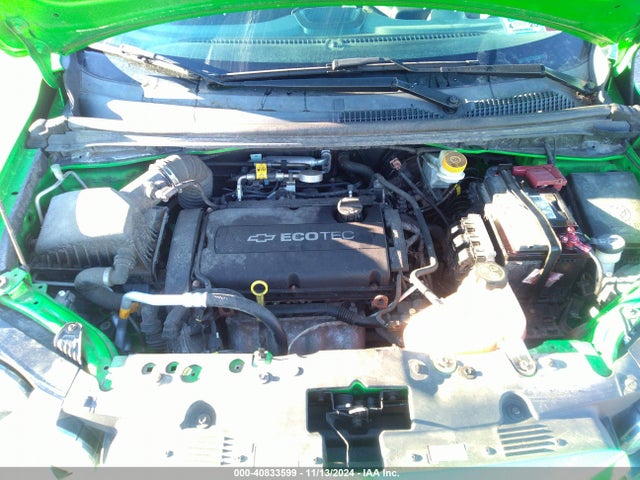 Chevrolet Sonic Lt Auto 2015 1G1JC5SGXF4102502 Image 10