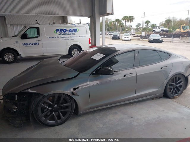 5YJSA1E60NF472295 Tesla Model S Plaid Tri Motor All-wheel Drive