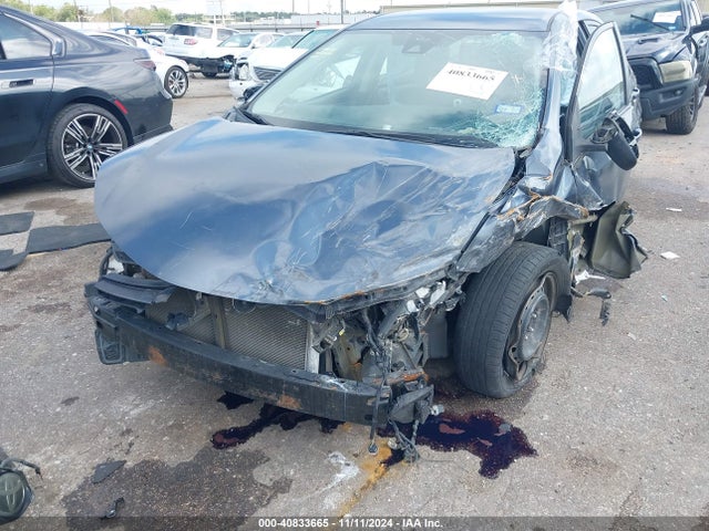 Toyota COROLLA LE 2019 5YFBURHE3KP891850 Image 2