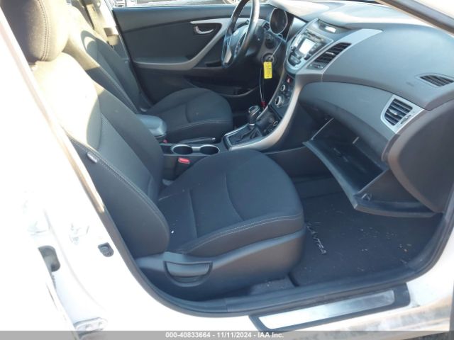5NPDH4AE8FH595364 Hyundai ELANTRA SE