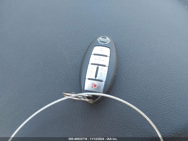 JN8AE2KP4E9102663 Nissan Quest Sv