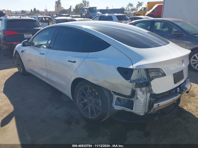2022 TESLA MODEL 3 5YJ3E1EB4NF242894 Photo 2