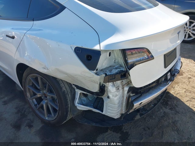 2022 TESLA MODEL 3 5YJ3E1EB4NF242894 Photo 5