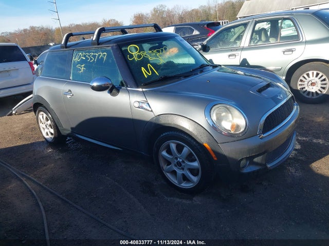 2009 MINI COOPER S WMWMF73599TW83339 Photo 0