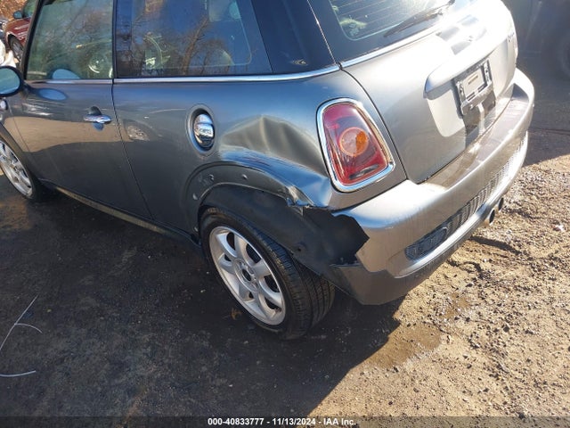 2009 MINI COOPER S WMWMF73599TW83339 Photo 5