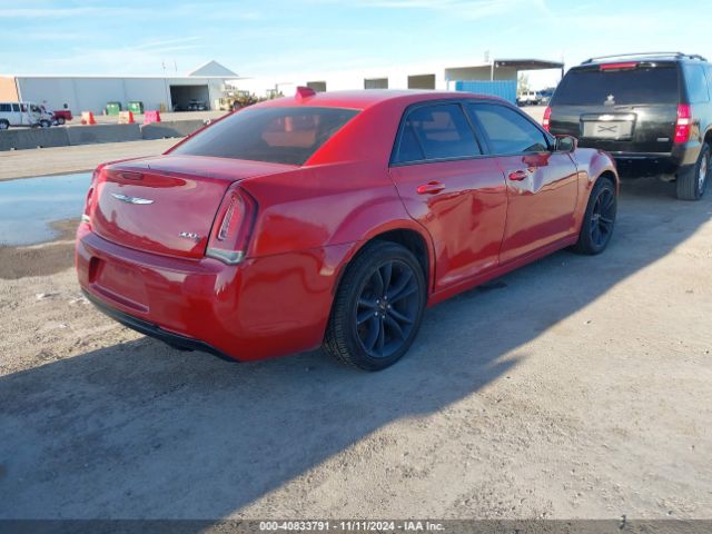 2C3CCAGG5GH244458 Chrysler 300 300s