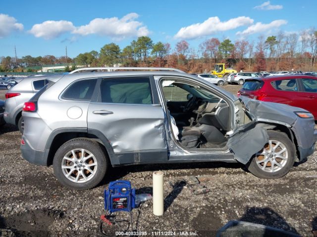 1C4PJMCB7EW107101 Jeep Cherokee Latitude