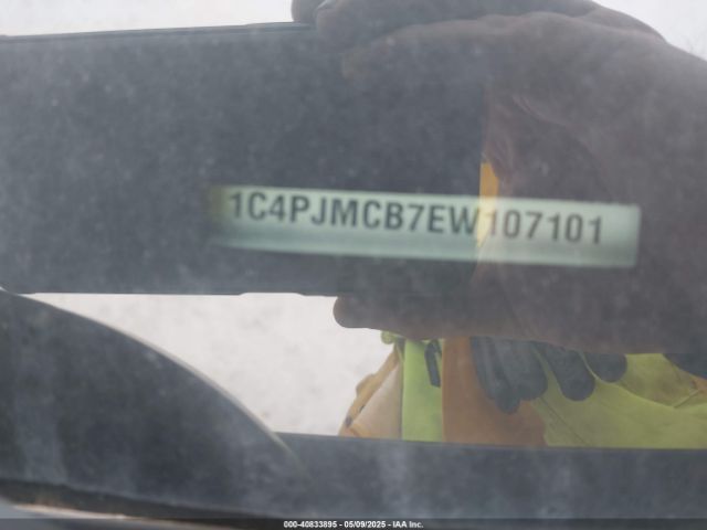 1C4PJMCB7EW107101 Jeep Cherokee Latitude