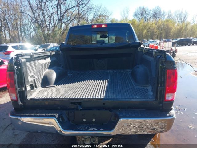 1C6RR7GG0JS231471 RAM 1500 Big Horn  4x4 6'4 Box
