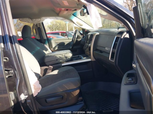 1C6RR7GG0JS231471 RAM 1500 Big Horn  4x4 6'4 Box