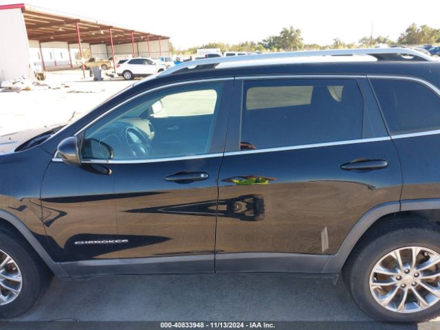 1C4PJMLBXKD273619 Jeep Cherokee Latitude Plus 4x4