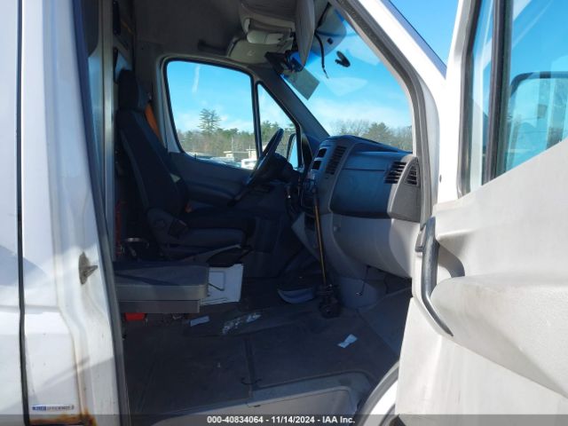 WD3PE8DE0E5831670 Mercedes-Benz Sprinter 2500 High Roof