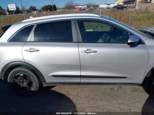 KNDCB3LC7J5160931 KIA NIRO LX