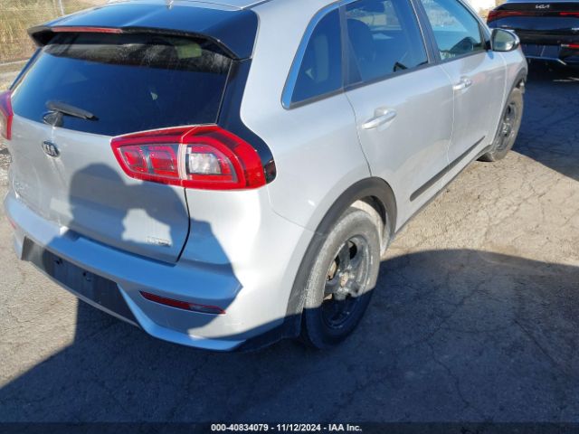 KNDCB3LC7J5160931 KIA NIRO LX