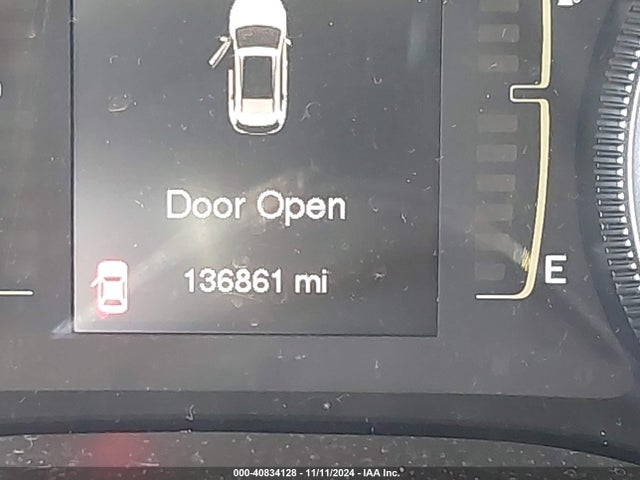 Jeep Cherokee Latitude 2015 1C4PJLCB8FW683792 Image 16