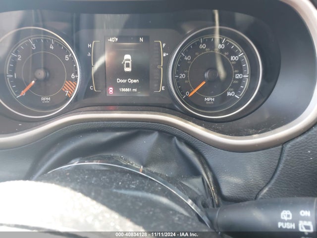 Jeep Cherokee Latitude 2015 1C4PJLCB8FW683792 Image 7