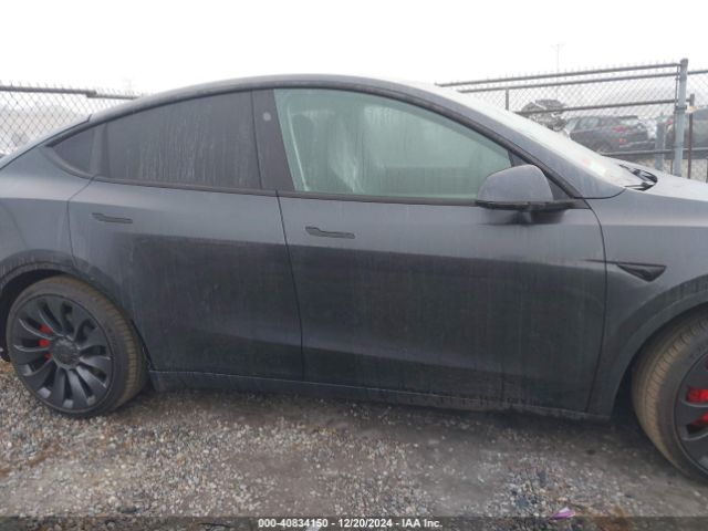 7SAYGDEF0RF051809 Tesla Model Y Performance Dual Motor All-wheel Drive