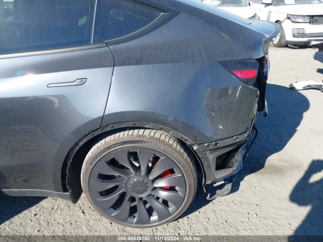 7SAYGDEF0RF051809 Tesla Model Y Performance Dual Motor All-wheel Drive