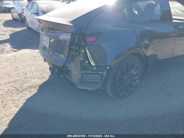 7SAYGDEF0RF051809 Tesla Model Y Performance Dual Motor All-wheel Drive