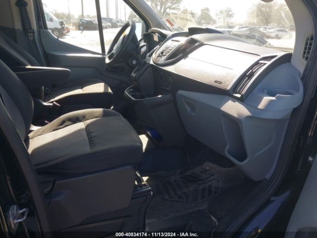 1FBZX2ZM1HKA25739 Ford Transit-350 Xlt