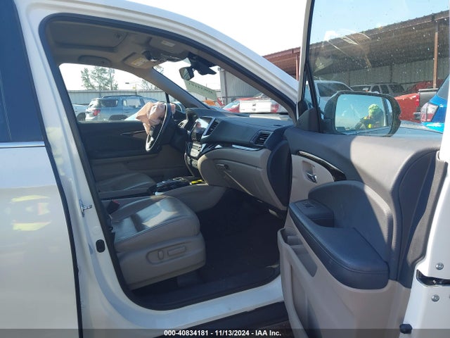 Honda Pilot Elite 2017 5FNYF6H01HB050346 Image 5