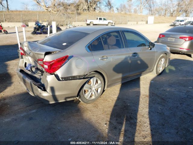 4S3BNAA64H3052521 Subaru Legacy 2.5i