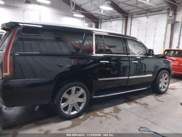 1GYS4HKJ2JR118835 Cadillac Escalade Esv Luxury