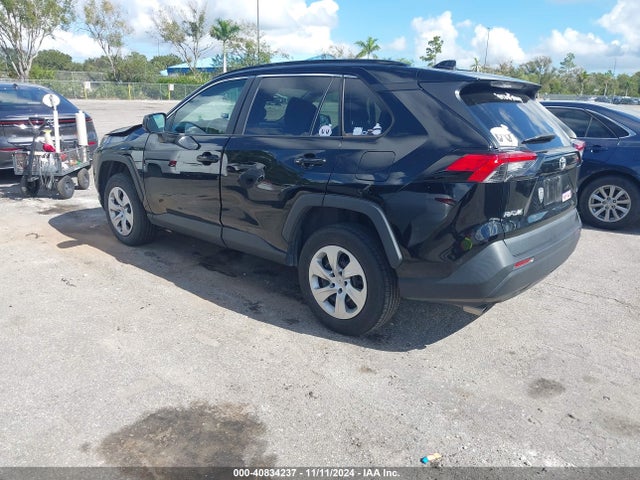 Toyota RAV4 LE 2021 2T3H1RFV0MW128831 Image 3