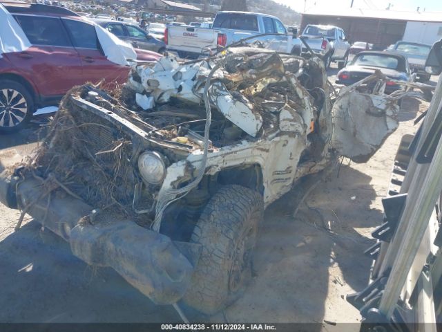 1C4BJWDG8HL560701 Jeep Wrangler Unlimited Sport 4x4