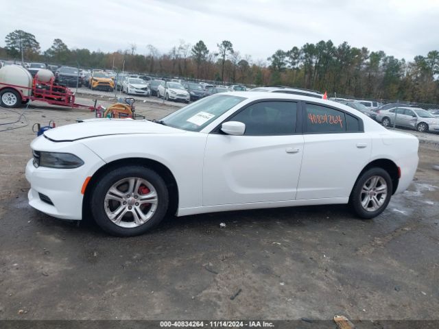 2C3CDXBG4JH281581 Dodge Charger Sxt Rwd