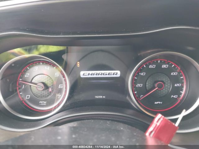 2C3CDXBG4JH281581 Dodge Charger Sxt Rwd