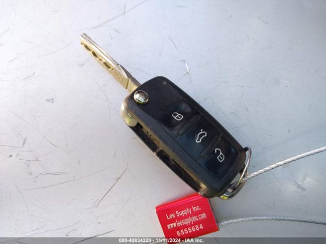 1VWBV7A35FC060971 Volkswagen Passat 2.0l Tdi Se