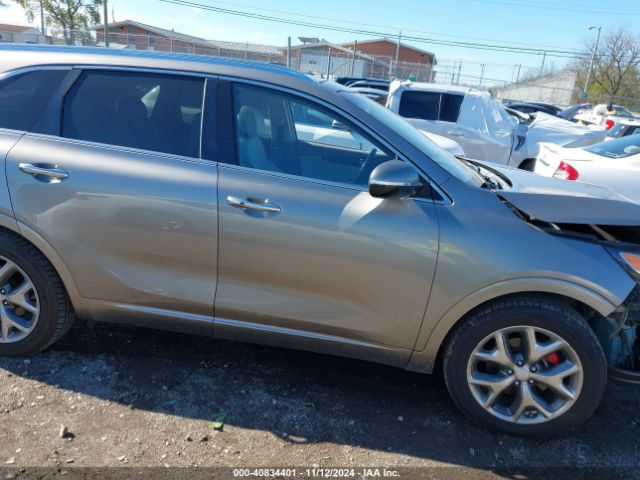 5XYPK4A50HG189247 KIA Sorento 3.3l Sx