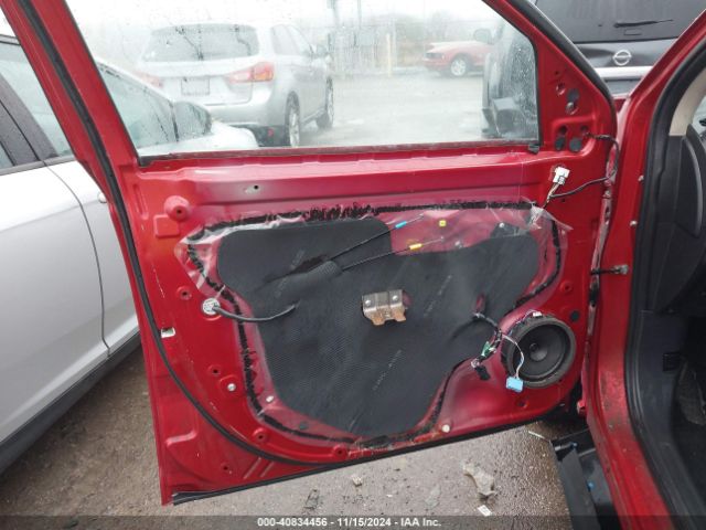 JA4AD3A35KZ043602 Mitsubishi Outlander Se