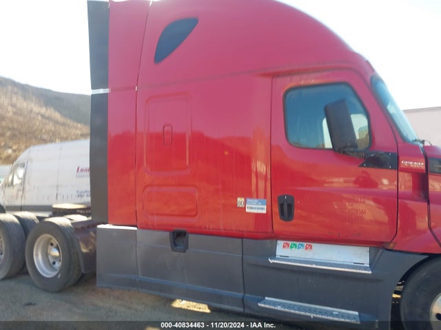 40834463 :رقم المزاد ، 3AKJHHDR0KSKC2360 vin ، 2019 Freightliner New Cascadia 126 مزاد بيع