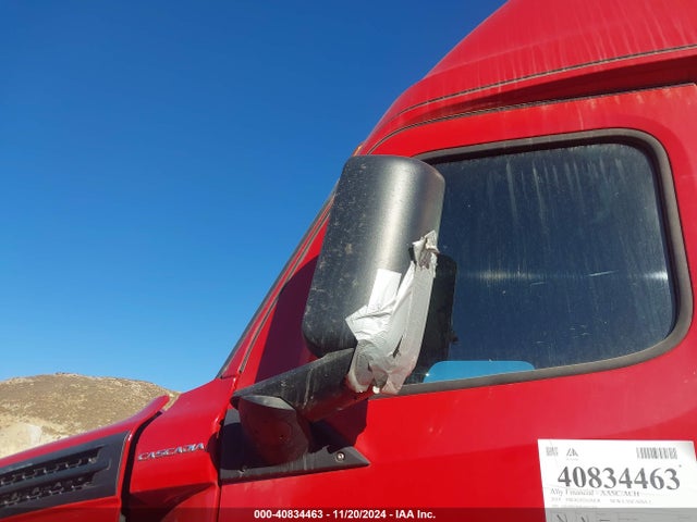 40834463 :رقم المزاد ، 3AKJHHDR0KSKC2360 vin ، 2019 Freightliner New Cascadia 126 مزاد بيع
