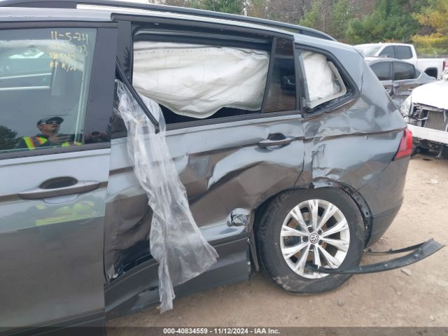 3VV0B7AX2KM025112 Volkswagen Tiguan 2.0t S