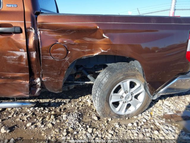 5TFDW5F10GX500061 Toyota Tundra Sr5 5.7l V8