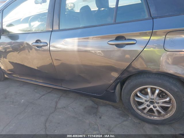 JTDKBRFU6G3013278 Toyota Prius Two