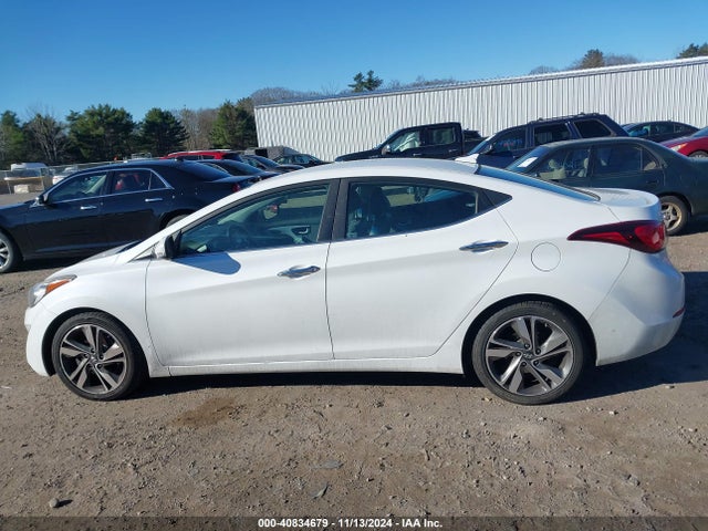 5NPDH4AE3FH623460 Hyundai Elantra Limited