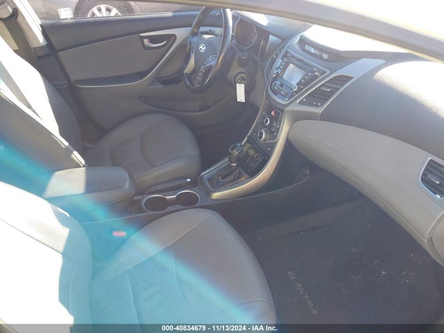 5NPDH4AE3FH623460 Hyundai Elantra Limited